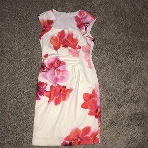 LIKE NEW Calvin Klein dress size 4 💕